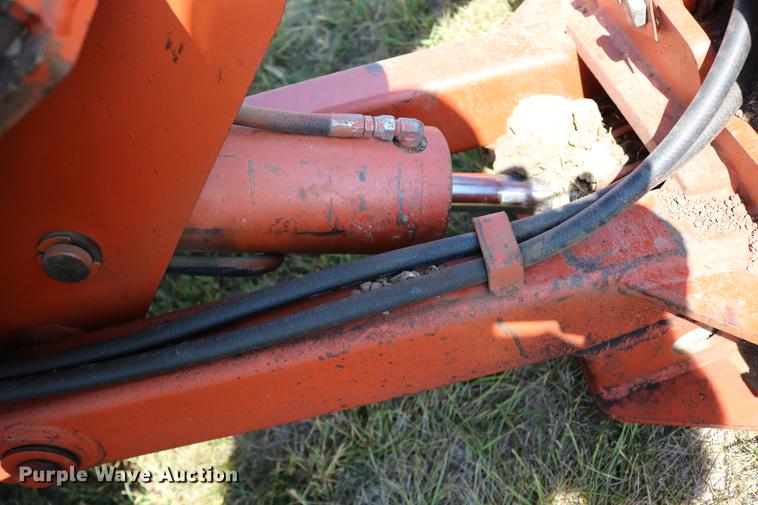 image for item DD0128 1986 Ditch Witch 7510DD trencher