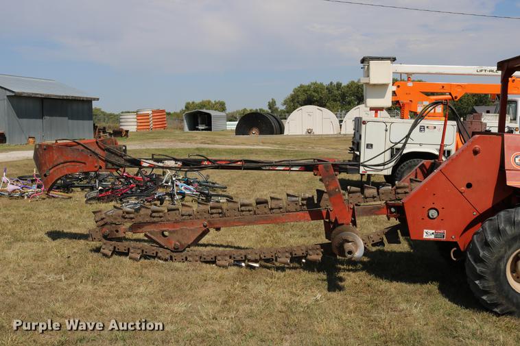 image for item DD0128 1986 Ditch Witch 7510DD trencher