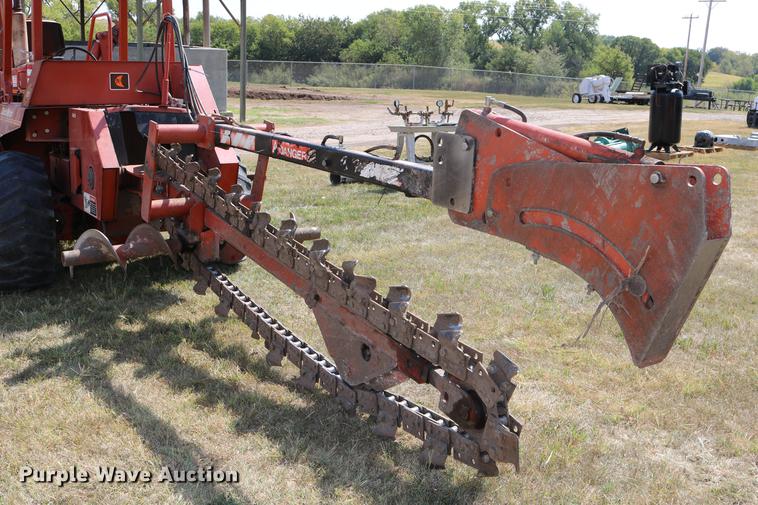 image for item DD0128 1986 Ditch Witch 7510DD trencher