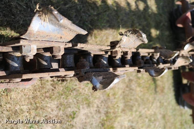 image for item DD0128 1986 Ditch Witch 7510DD trencher