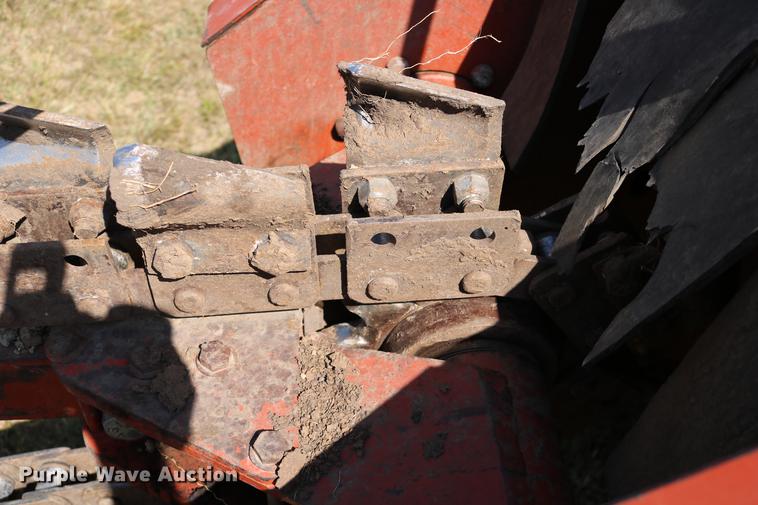 image for item DD0128 1986 Ditch Witch 7510DD trencher