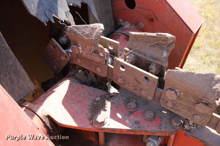 image for item DD0128 1986 Ditch Witch 7510DD trencher