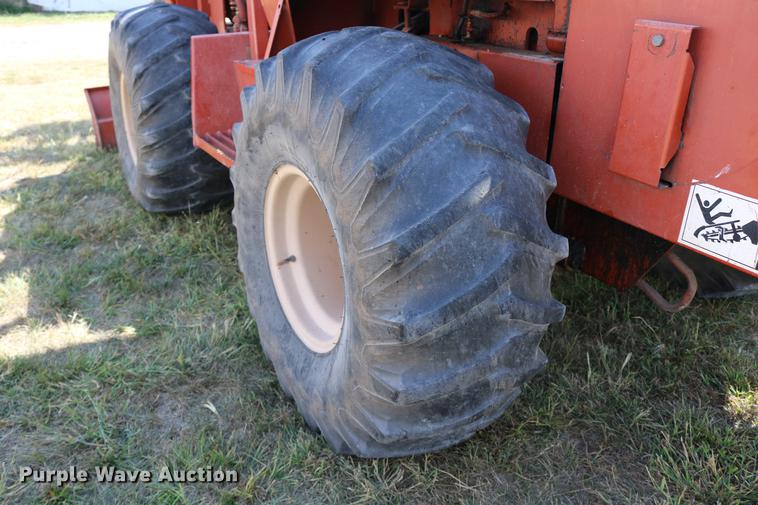 image for item DD0128 1986 Ditch Witch 7510DD trencher