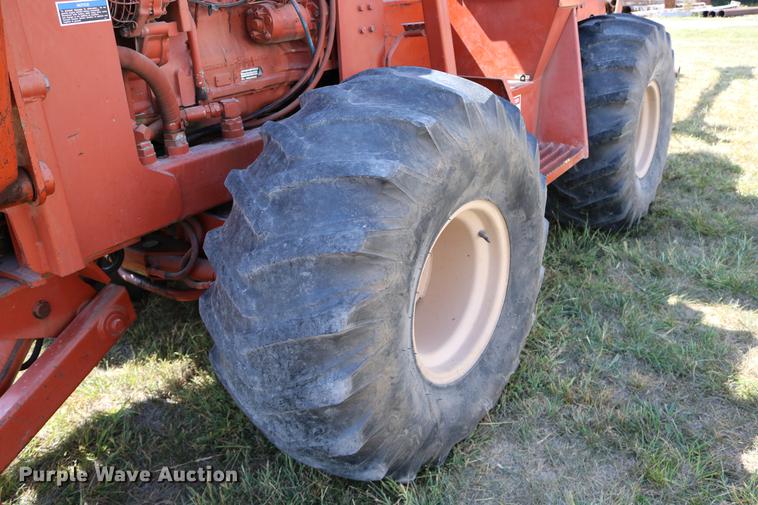 image for item DD0128 1986 Ditch Witch 7510DD trencher