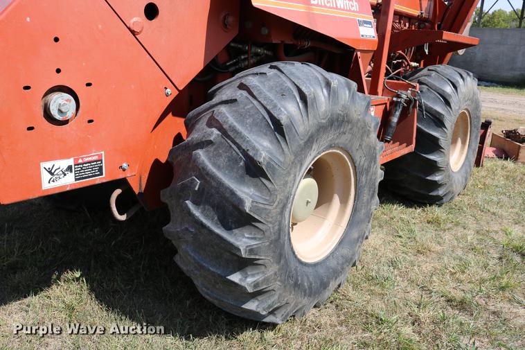 image for item DD0128 1986 Ditch Witch 7510DD trencher