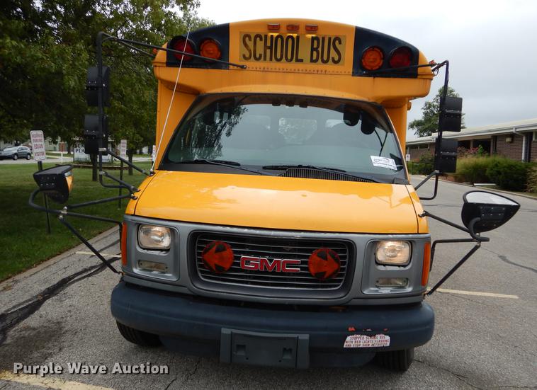 image for item DD0751 2002 GMC Savana G3500 Cargo Thomas school bus