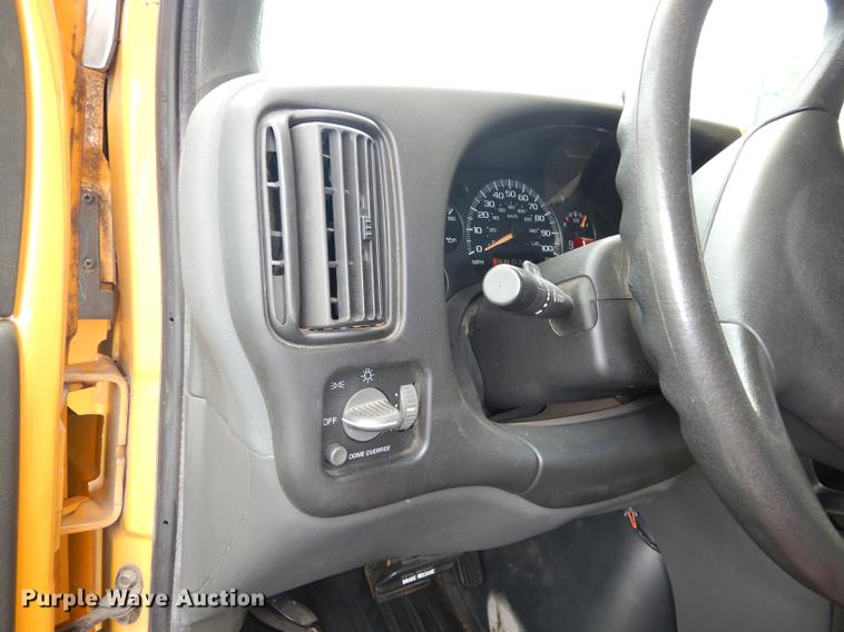 image for item DD0751 2002 GMC Savana G3500 Cargo Thomas school bus