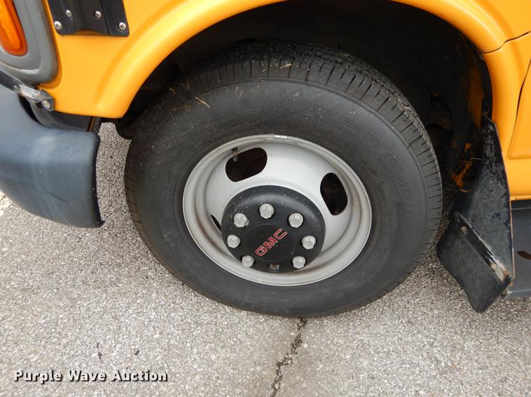 image for item DD0751 2002 GMC Savana G3500 Cargo Thomas school bus