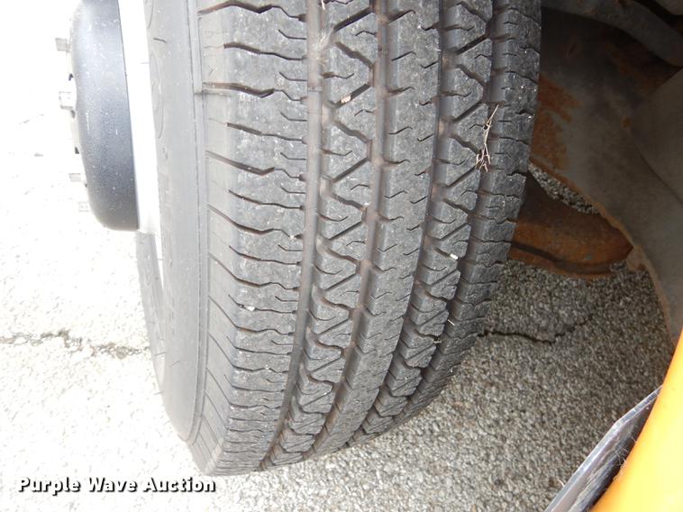 image for item DD0751 2002 GMC Savana G3500 Cargo Thomas school bus