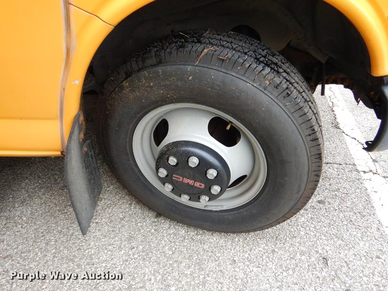 image for item DD0751 2002 GMC Savana G3500 Cargo Thomas school bus