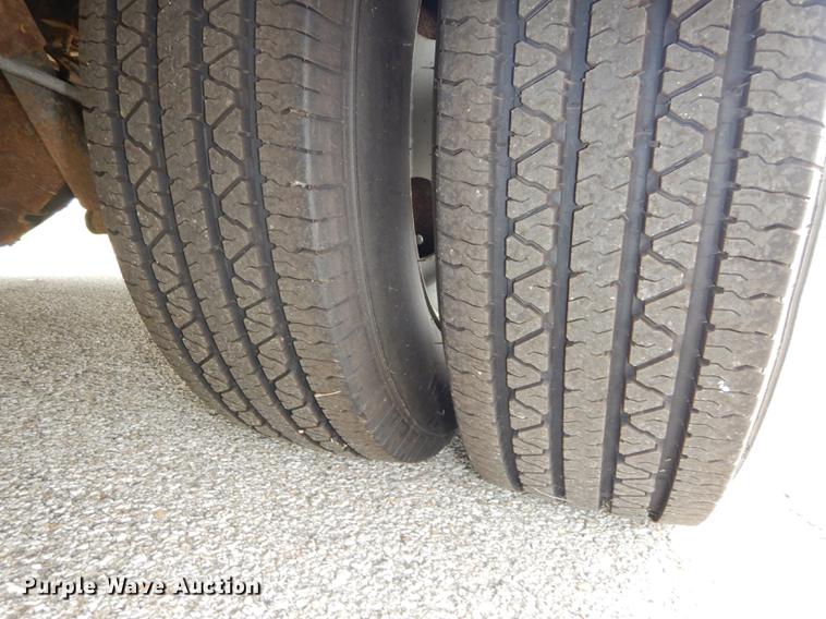 image for item DD0751 2002 GMC Savana G3500 Cargo Thomas school bus