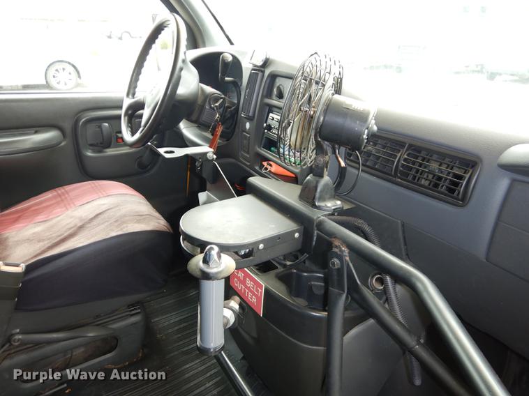 image for item DD0751 2002 GMC Savana G3500 Cargo Thomas school bus