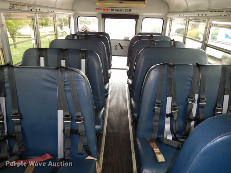 image for item DD0751 2002 GMC Savana G3500 Cargo Thomas school bus