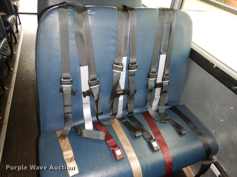 image for item DD0751 2002 GMC Savana G3500 Cargo Thomas school bus