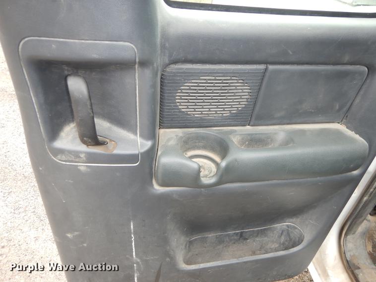 image for item DD0760 2002 Chevrolet Silverado 1500 Ext. Cab pickup truck