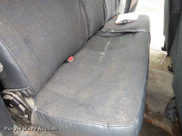 image for item DD0760 2002 Chevrolet Silverado 1500 Ext. Cab pickup truck