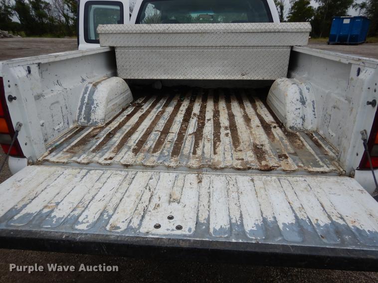 image for item DD0760 2002 Chevrolet Silverado 1500 Ext. Cab pickup truck