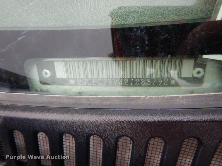 image for item DD0760 2002 Chevrolet Silverado 1500 Ext. Cab pickup truck