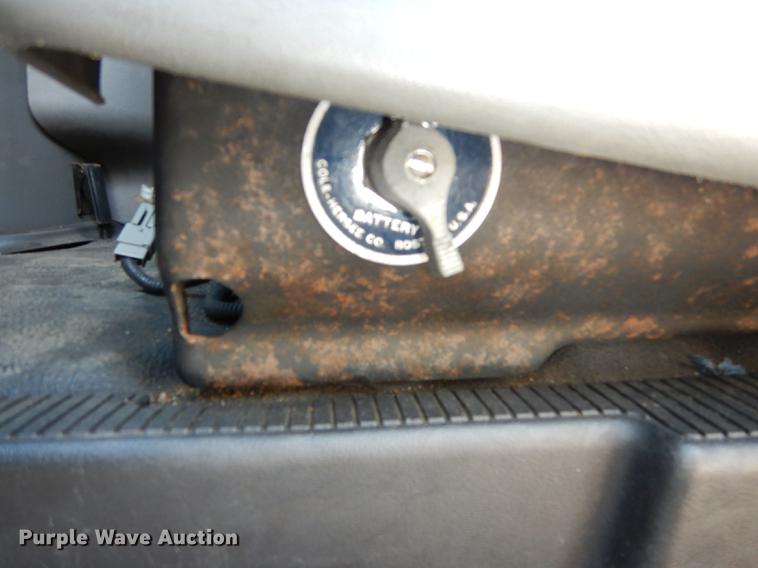 image for item DD0788 2005 Ford E450 Super Duty shuttle bus