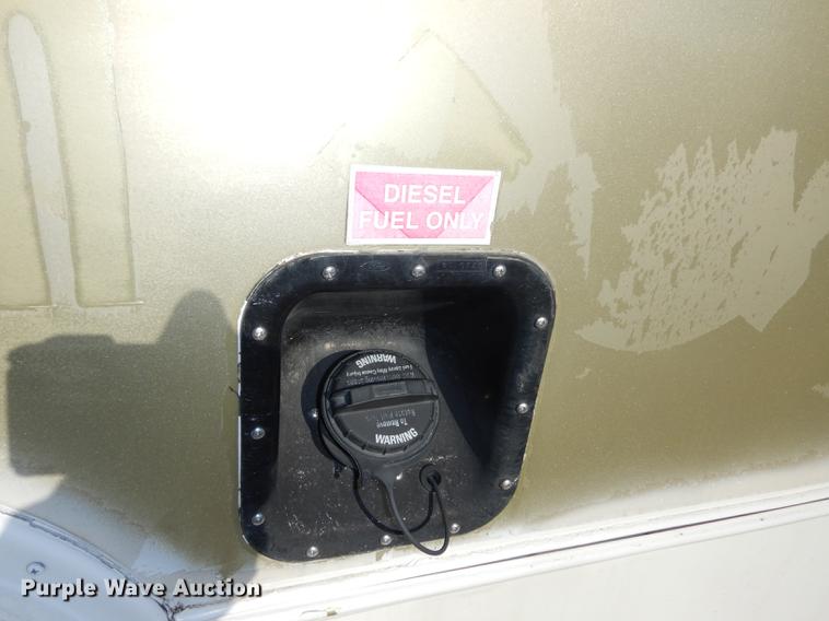 image for item DD0788 2005 Ford E450 Super Duty shuttle bus