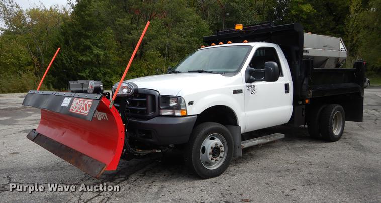 image for item DD0795 2004 Ford F450 Super Duty XL dump truck