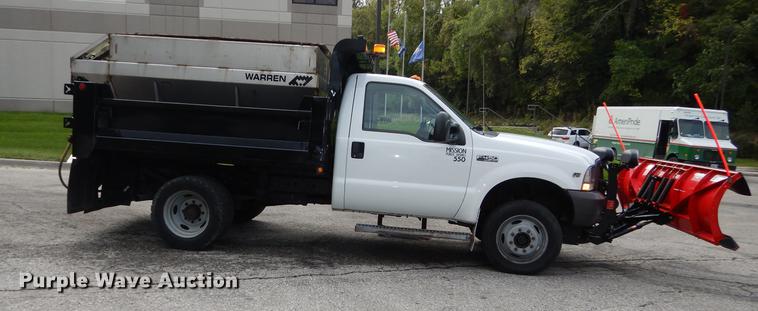 image for item DD0795 2004 Ford F450 Super Duty XL dump truck