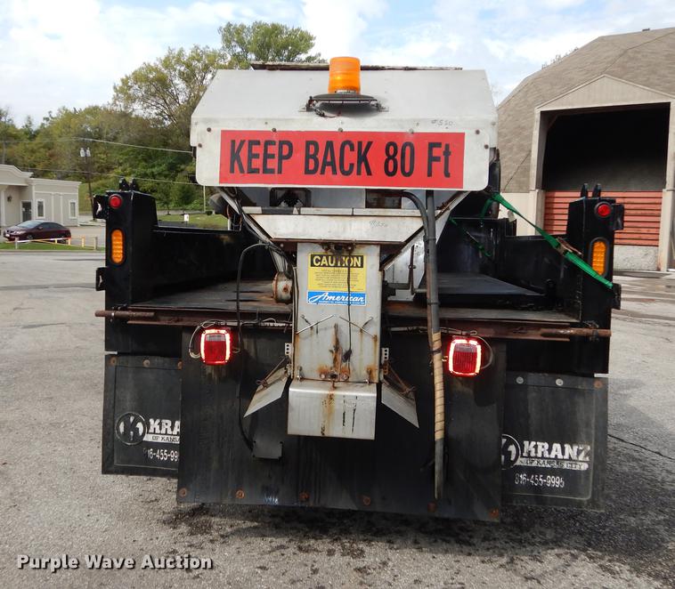 image for item DD0795 2004 Ford F450 Super Duty XL dump truck