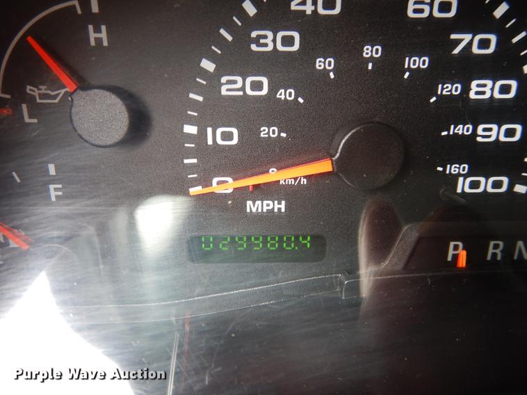 image for item DD0795 2004 Ford F450 Super Duty XL dump truck