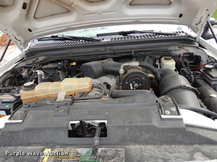 image for item DD0795 2004 Ford F450 Super Duty XL dump truck