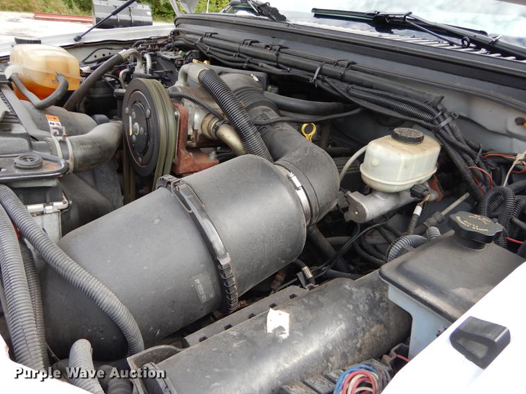 image for item DD0795 2004 Ford F450 Super Duty XL dump truck