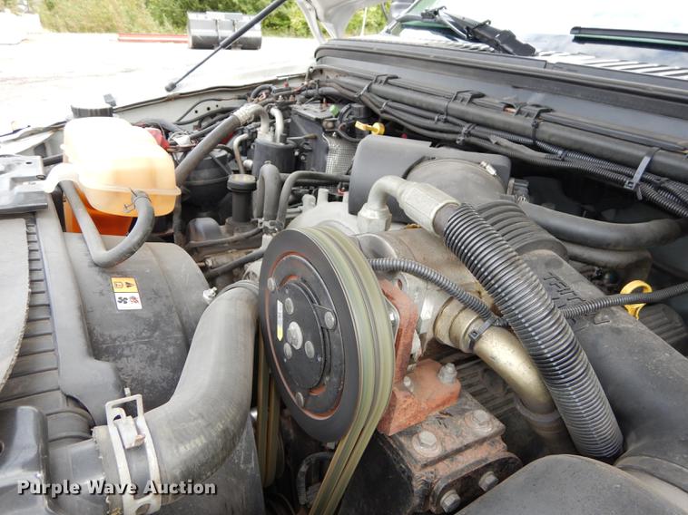 image for item DD0795 2004 Ford F450 Super Duty XL dump truck