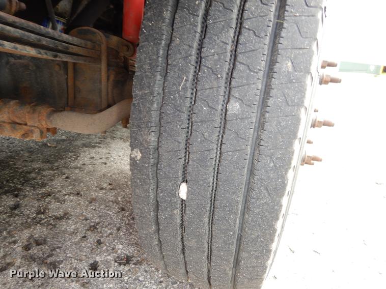 image for item DD0795 2004 Ford F450 Super Duty XL dump truck