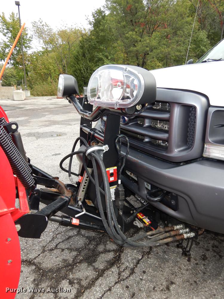 image for item DD0795 2004 Ford F450 Super Duty XL dump truck