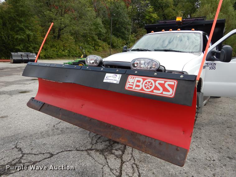 image for item DD0795 2004 Ford F450 Super Duty XL dump truck