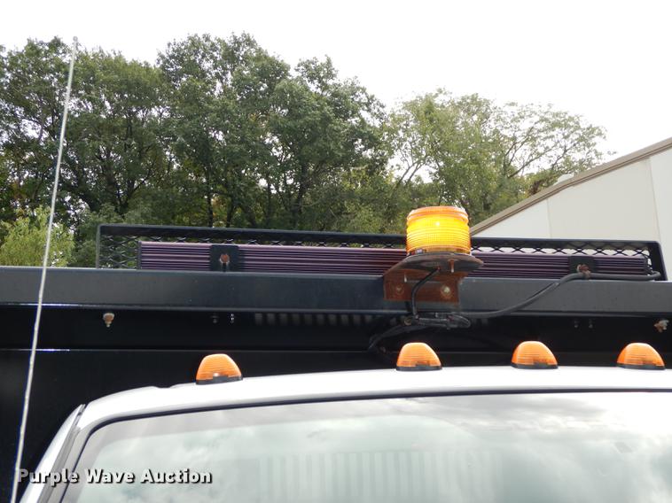 image for item DD0795 2004 Ford F450 Super Duty XL dump truck