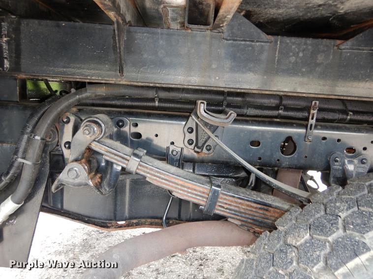 image for item DD0795 2004 Ford F450 Super Duty XL dump truck