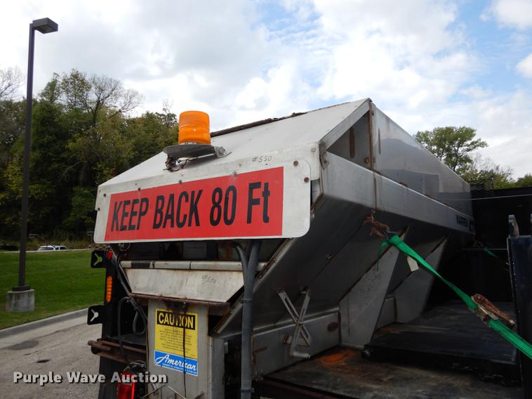 image for item DD0795 2004 Ford F450 Super Duty XL dump truck