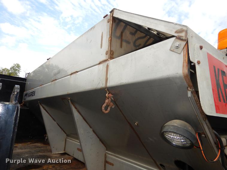 image for item DD0795 2004 Ford F450 Super Duty XL dump truck