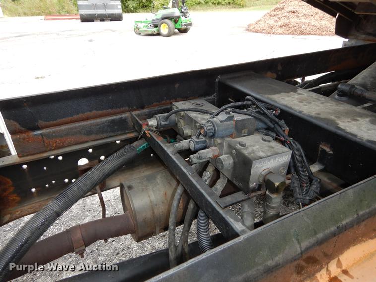 image for item DD0795 2004 Ford F450 Super Duty XL dump truck