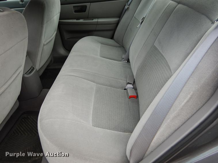 image for item DD0796 2005 Ford Taurus SE