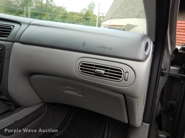 image for item DD0796 2005 Ford Taurus SE