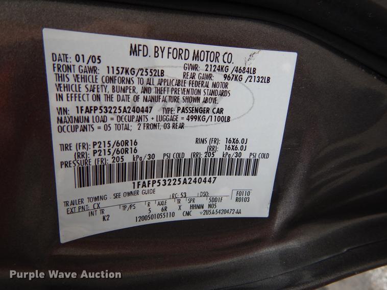 image for item DD0796 2005 Ford Taurus SE