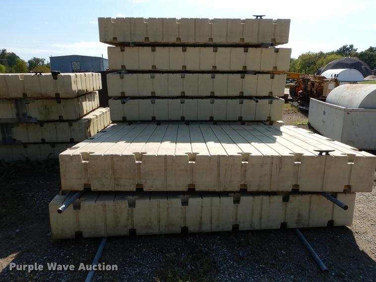 image for item DD0802 (12) EZ docks