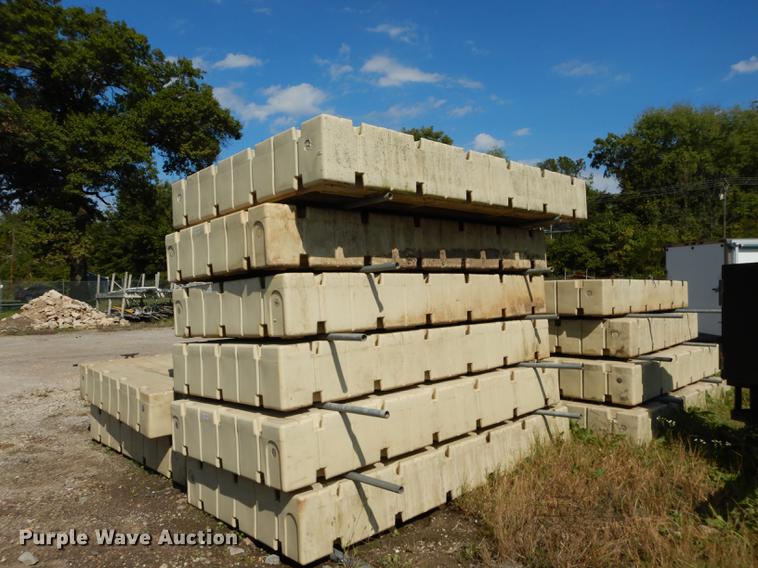 image for item DD0802 (12) EZ docks