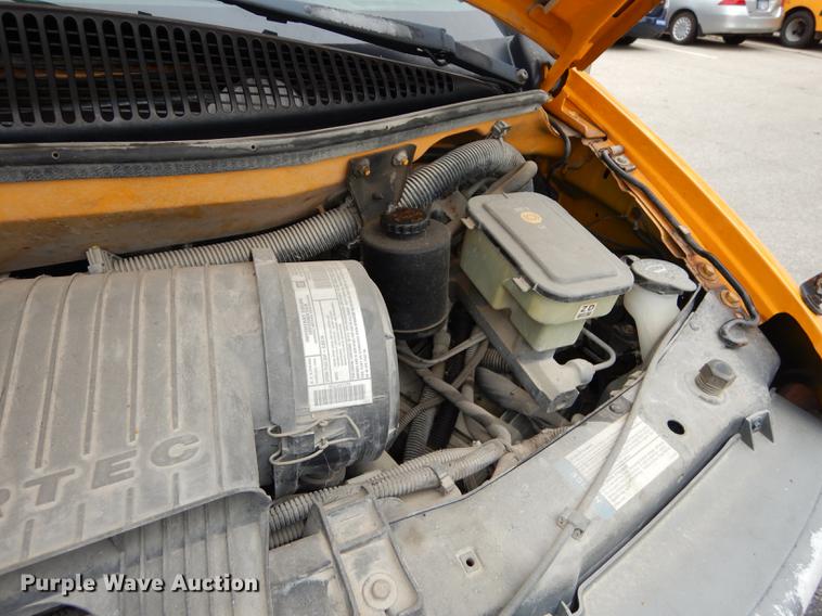 image for item DD0827 2002 GMC Savana G3500 Cargo Thomas school bus