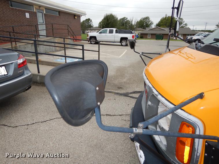 image for item DD0827 2002 GMC Savana G3500 Cargo Thomas school bus