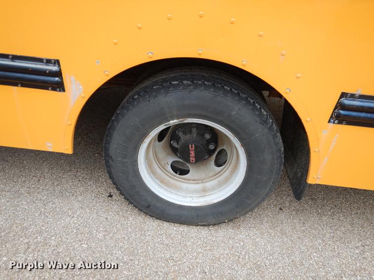 image for item DD0827 2002 GMC Savana G3500 Cargo Thomas school bus