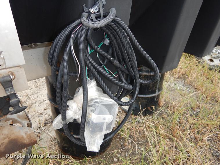 image for item DD0828 Salt Dogg V-box spreader