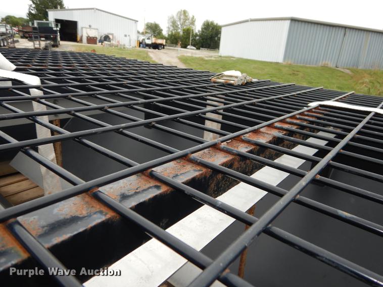 image for item DD0828 Salt Dogg V-box spreader