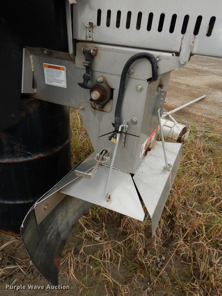 image for item DD0828 Salt Dogg V-box spreader